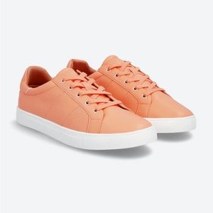 🎉 HP🎉 Dolce Vita Lace Up Sneaker Size 7.5 Summer Sneakers Orange Sneakers